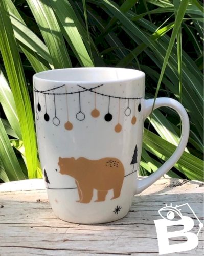 Tasse blanche aux décors de Noël