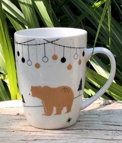 Tasse blanche aux décors de Noël