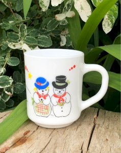 Christmas cup Arcopal with tree and snowman patterns