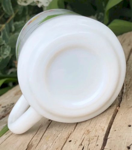 Tasse de Noël Arcopal motifs sapins et bonhommes de neige