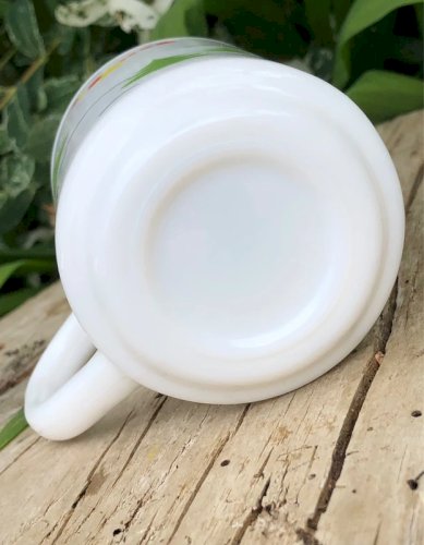 Tasse de Noël Arcopal motifs sapins et bonhommes de neige