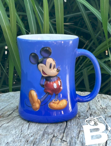 Tasse Disney bleue motif Mickey en relief