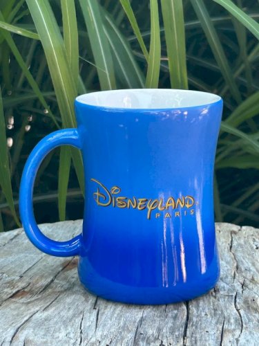 Tasse Disney bleue motif Mickey en relief