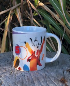Tasse Disney pour apprendre les chiffres et les couleurs