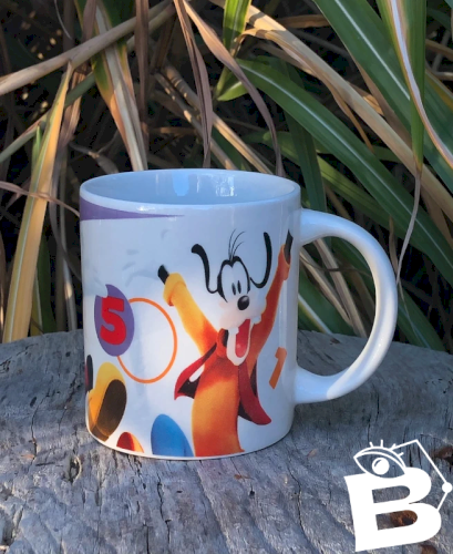Tasse Disney pour apprendre les chiffres et les couleurs