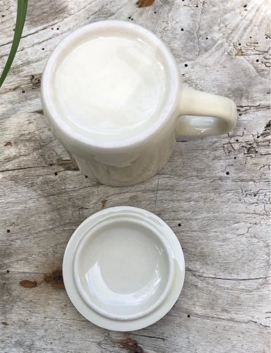 Tasse en grès motifs fleurs