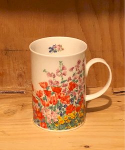 Tasse en porcelaine Anglaise Dunoon motifs fleurs