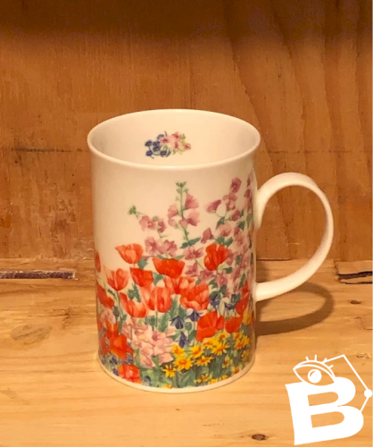 Tasse en porcelaine Anglaise Dunoon motifs fleurs