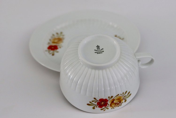 Tasse et sa sous-tasse Winterling Bavaria