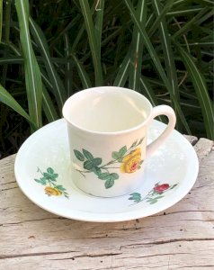 Vintage GIEN cup and saucer with floral patterns