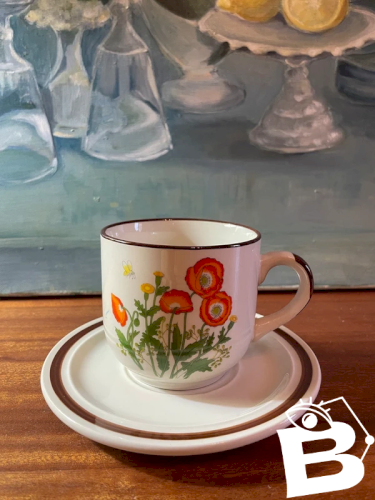 Tasse fleurie en grès Koréa vintage