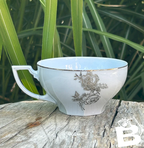 Tasse rétro vintage en porcelaine fine Tchécoslovakia