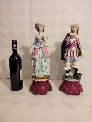 Tasse & Sous tasse Porcelaine Paris Décor Fleurs Fait Main, Signature en Creux