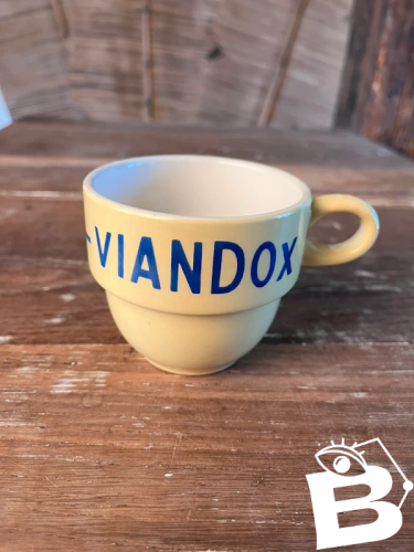 Tasse Viandox ancienne
