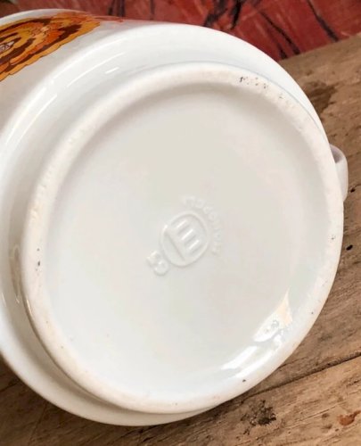 Tasse vintage en porcelaine Italienne
