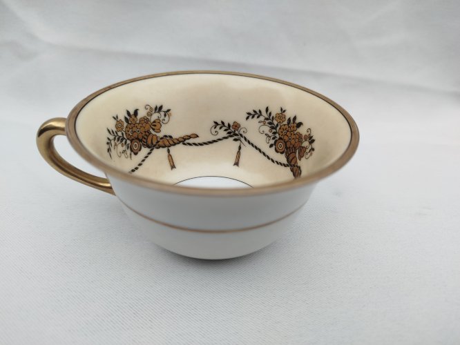 Tasse ancienne en porcelaine, Raynaud Cie, Limoges, Pierre Bégué à Biarritz 