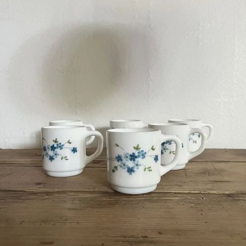 Tasses à café Arcopal modèle Myosotis