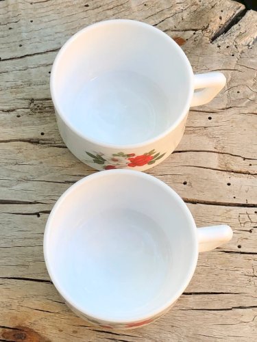 Tasses à café et soucoupes Arcopal vintage