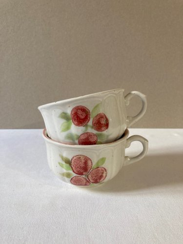 Tasses à thé, faïencerie de Salins-les-Bains