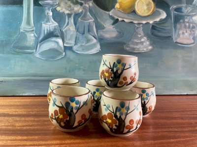 Tasses à thé vintage décor peint à la main