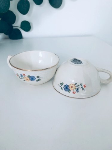 Tasses anciennes Boch Frères
