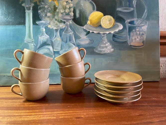 Tasses en grès moucheté vintage