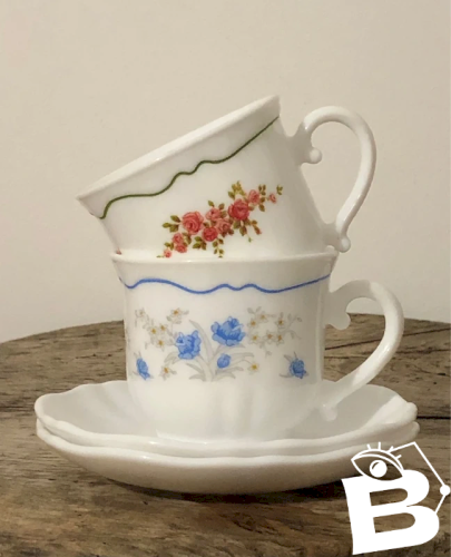 Tasses et soucoupes Arcopal rétro vintage