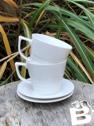 Tasses et soucoupes blanches Cosy & Trendy