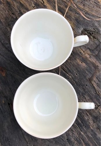 Tasses et soucoupes rétro vintage en porcelaine Sofafils motifs fleurs