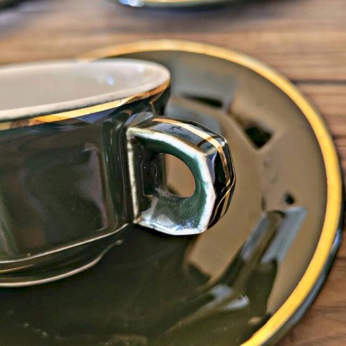 Tasses expresso bistrot Apilco Pillivuyt, vert impérial liseré doré