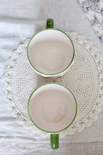 Tasses / mugs barbotine vintage - Motif tulipe - Tons orange et vert