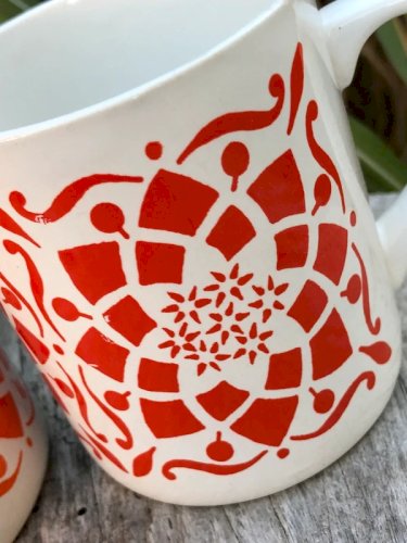 Tasses rétro vintage