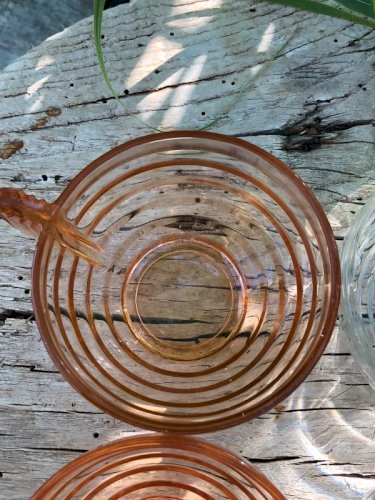 Tasses vintage en verre