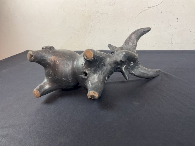 Taureau de Pouchain Dominique, sculpture en céramique
