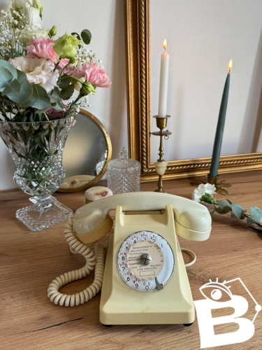 Téléphone vintage Bakélite