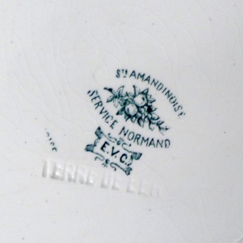 Terre de fer 6 assiettes plates Art Déco modèle NORMAND