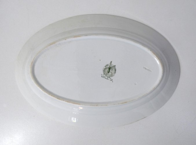 terre de fer plat ovale VIOLETTA .