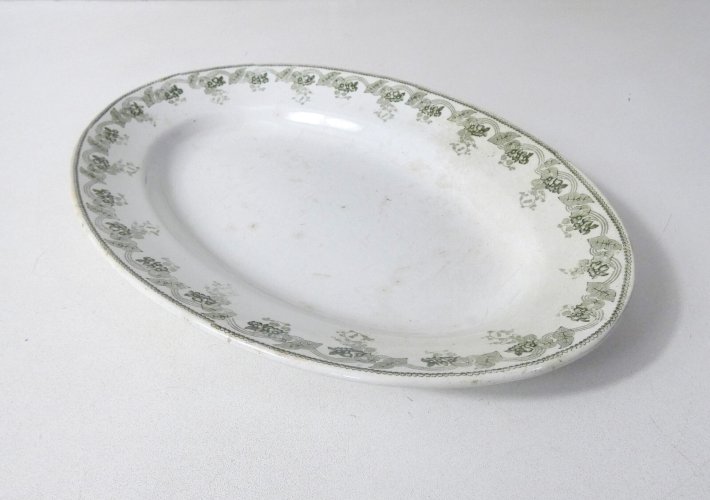 terre de fer plat ovale VIOLETTA .