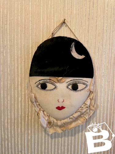 Tête de Colombine à accrocher 1930 art déco