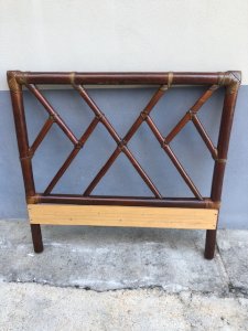 TÊTE DE LIT EN BAMBOU