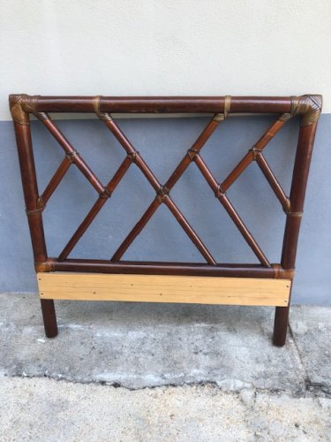 TÊTE DE LIT EN BAMBOU