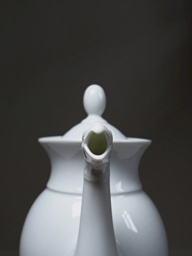 Théière "Aigle" porcelaine blanche très fine de Limoges par Raynaud années 60