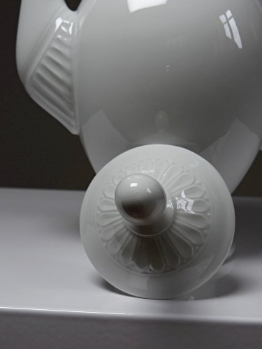 Théière "Aigle" porcelaine blanche très fine de Limoges par Raynaud années 60