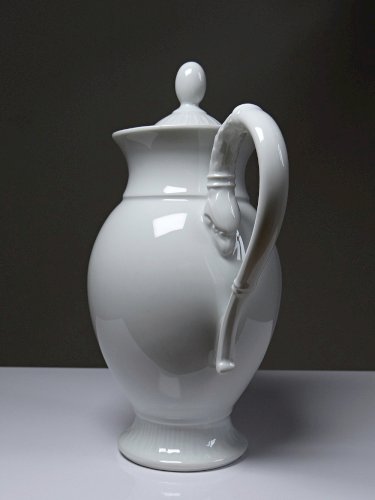 Théière "Aigle" porcelaine blanche très fine de Limoges par Raynaud années 60