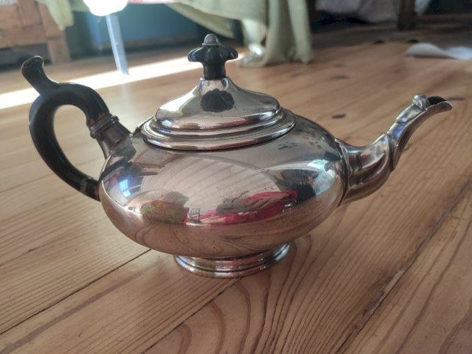 Théière Boule Ancienne James Dixon et Sons - Sheffield XIXe