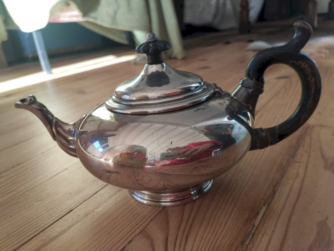 Théière Boule Ancienne James Dixon et Sons - Sheffield XIXe