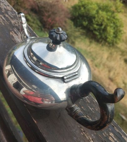 Théière Boule Ancienne James Dixon et Sons - Sheffield XIXe