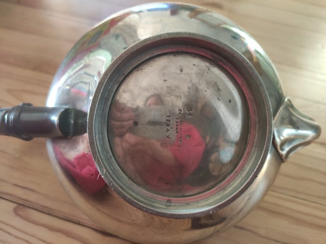 Théière Boule Ancienne James Dixon et Sons - Sheffield XIXe