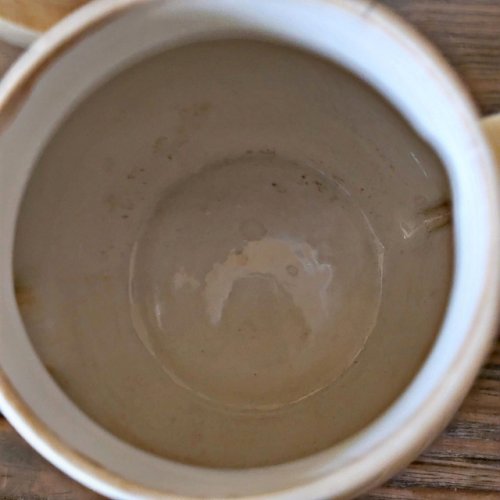 Théière céramique vintage ronde couleur crème, style art déco