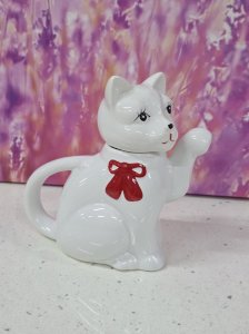 original vintage porcelain cat teapot